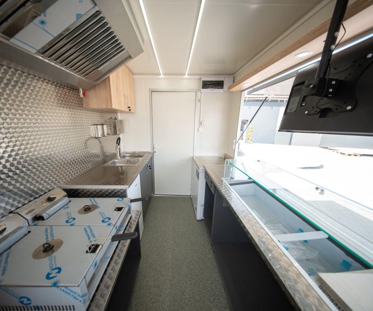 bufekocsi_3m_burger_foodtruck_foodtrailer_15