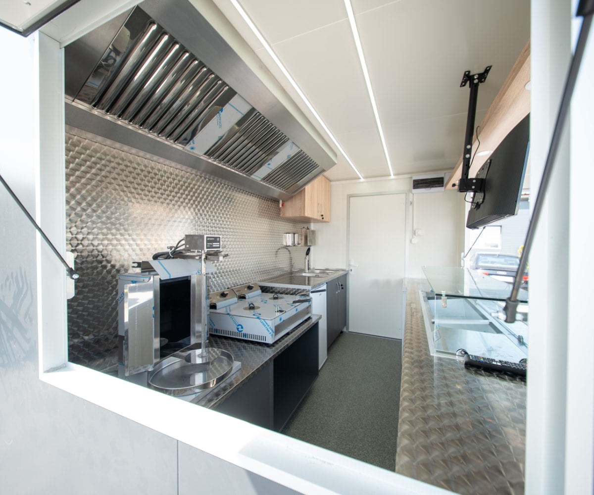 bufekocsi_3m_burger_foodtruck_foodtrailer_17
